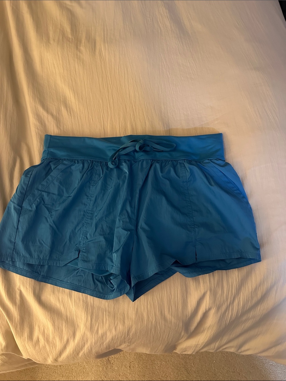 Aerie Offline hugger running shorts